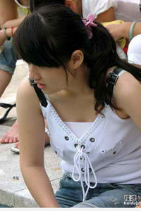 轻舟已过万重山全诗